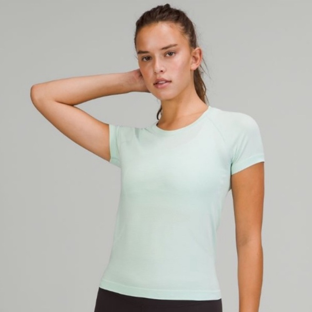 Lululemon Swiftly Tech Short Sleeve 2.0